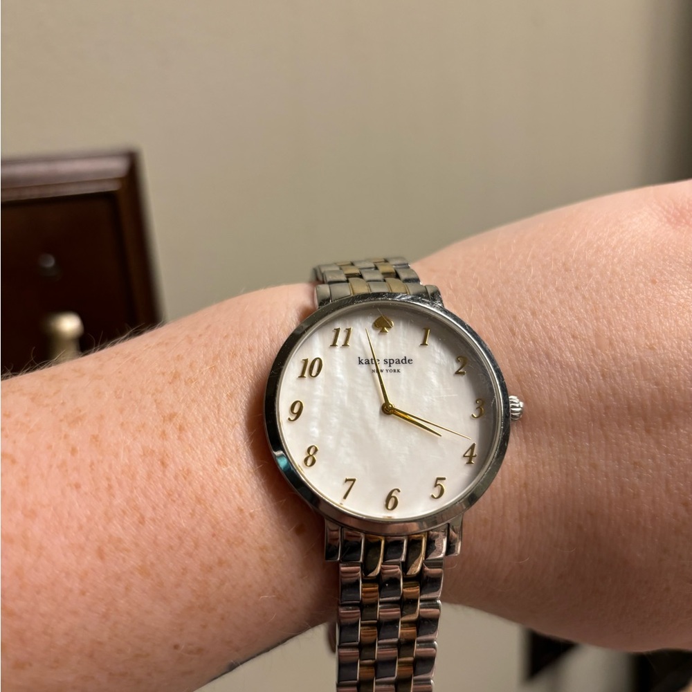GUC Kate Spade Pearlescent Watch